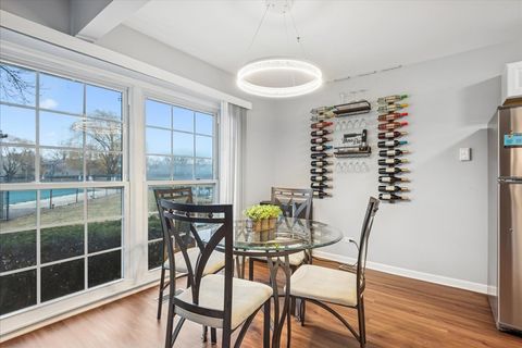 Tiny photo for 1135 Mount Vernon Court #B, Wheaton, IL 60189 (MLS # 12537327)