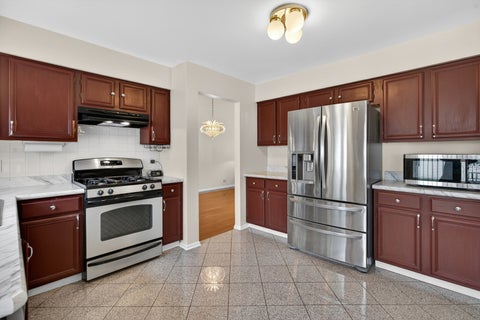 Tiny photo for 320 Starwood Pass, Lake In The Hills, IL 60156 (MLS # 12773694)