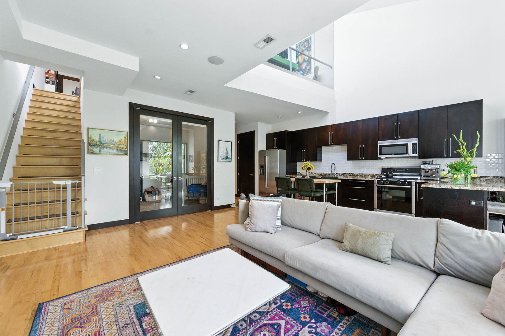 2130 W NORTH Avenue 303