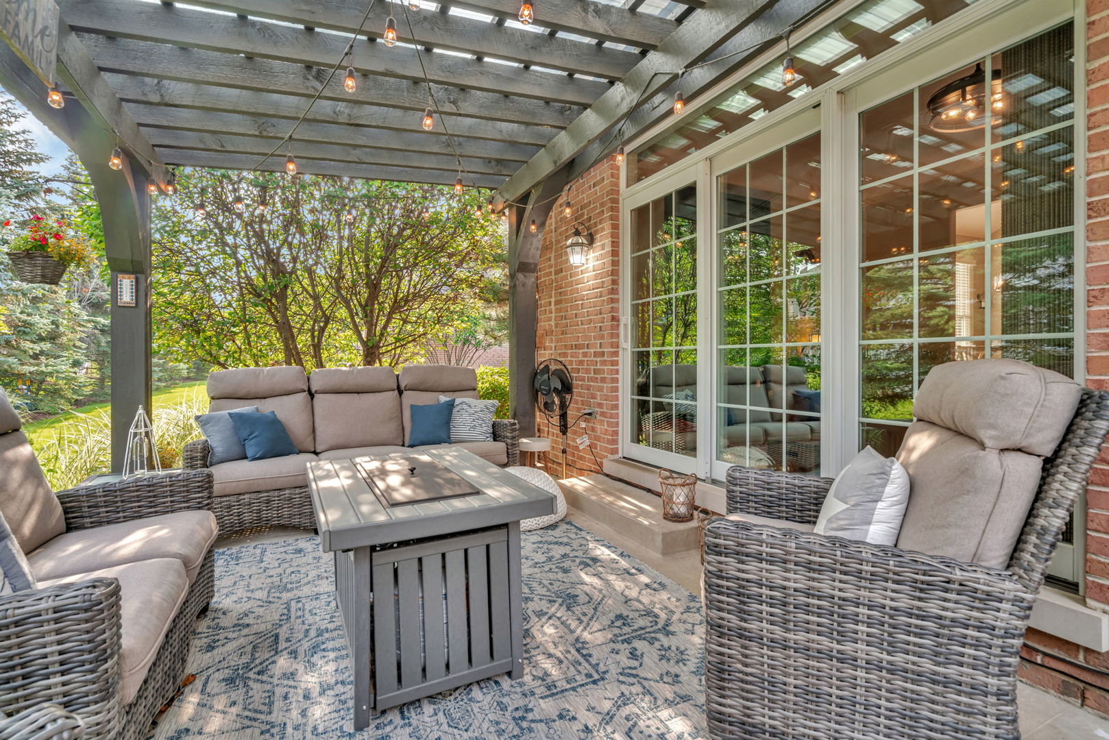 1533 Ashbury Place