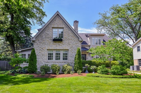 Tiny photo for 40 S Lincoln Avenue, Geneva, IL 60134 (MLS # 12759726)