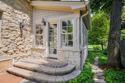 Tiny photo for 40 S Lincoln Avenue, Geneva, IL 60134 (MLS # 12759726)