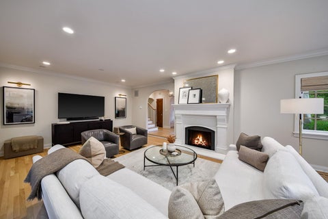 Tiny photo for 40 S Lincoln Avenue, Geneva, IL 60134 (MLS # 12759726)