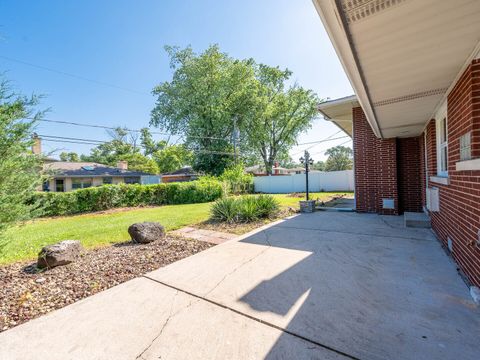 Tiny photo for 6052 W 128th Street, Palos Heights, IL 60463 (MLS # 12512198)