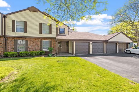 Photo of 54 Plymouth Court #202D, Naperville, IL 60565 (MLS # 12448488)