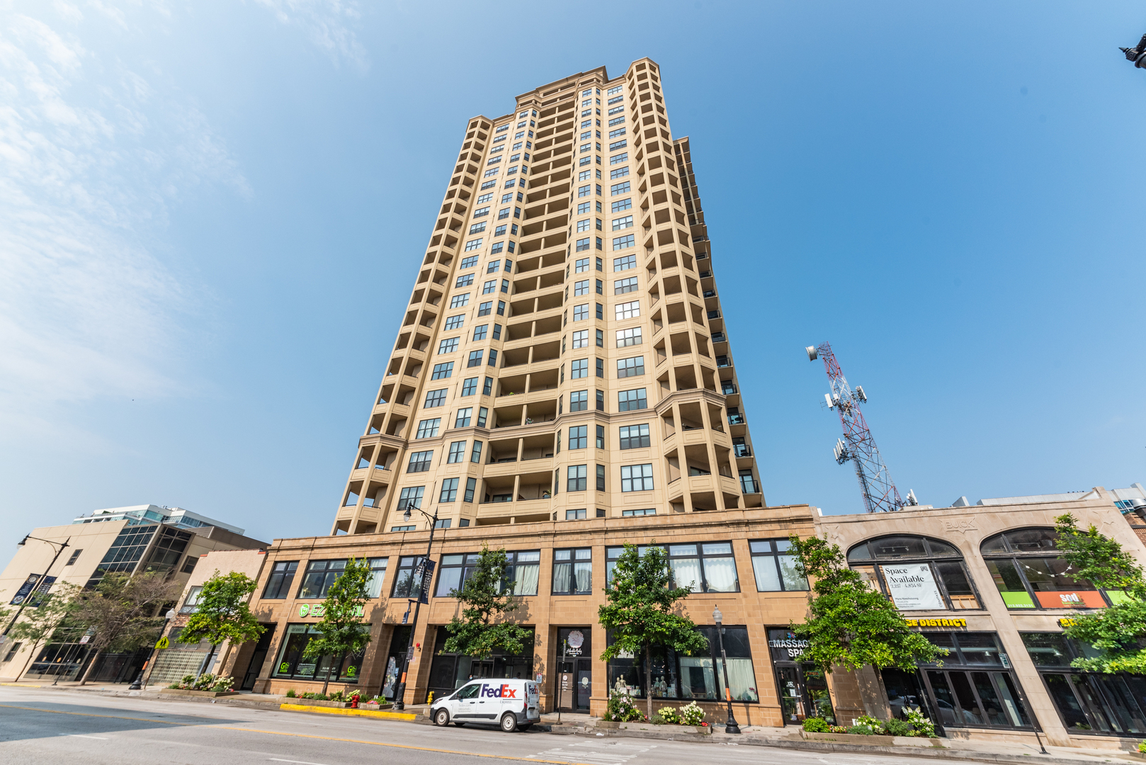 1464 S Michigan Avenue 1004