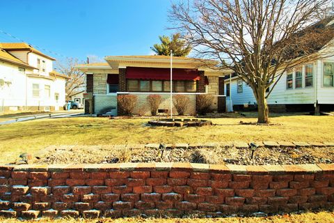 Photo of 2218 3rd Street, East Moline, IL 61244 (MLS # 12562986)