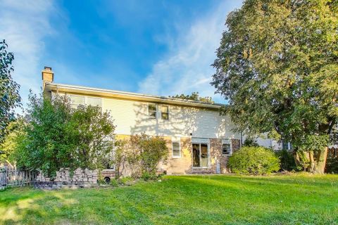 Tiny photo for 1110 S Plum Tree Lane, Palatine, IL 60067 (MLS # 12547776)