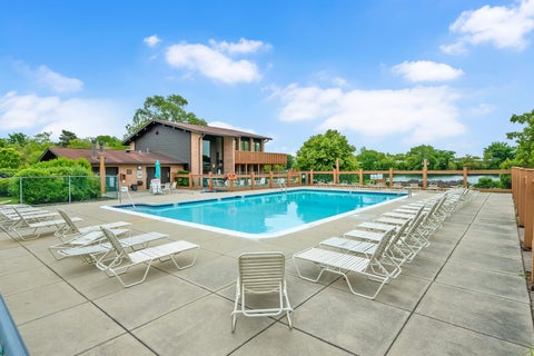 Tiny photo for 6109 Knoll Wood Road #102, Willowbrook, IL 60527 (MLS # 12655144)
