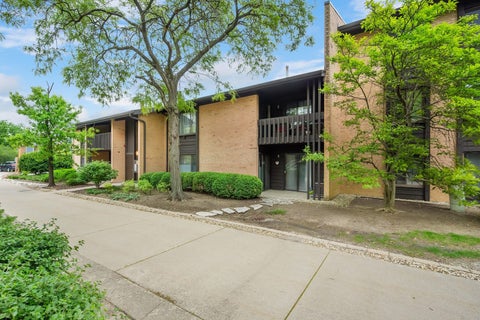 Photo of 6109 Knoll Wood Road #102, Willowbrook, IL 60527 (MLS # 12655144)