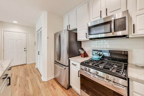 Tiny photo for 1500 N Orleans Street #3N, Chicago, IL 60610 (MLS # 12485622)
