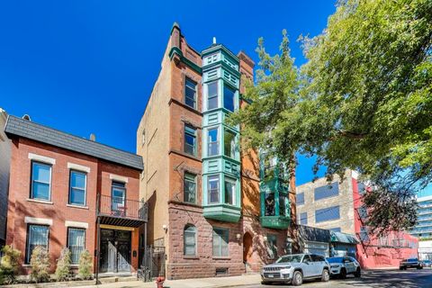 Photo of 1500 N Orleans Street #3N, Chicago, IL 60610 (MLS # 12485622)