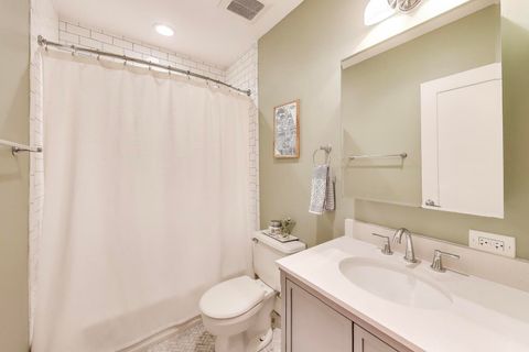 Tiny photo for 1500 N Orleans Street #3N, Chicago, IL 60610 (MLS # 12485622)