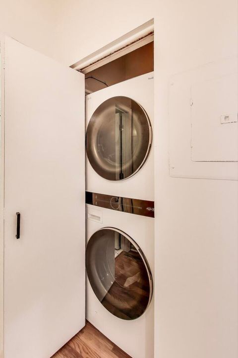 Tiny photo for 1500 N Orleans Street #3N, Chicago, IL 60610 (MLS # 12485622)