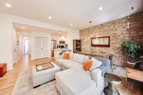 Tiny photo for 1500 N Orleans Street #3N, Chicago, IL 60610 (MLS # 12485622)