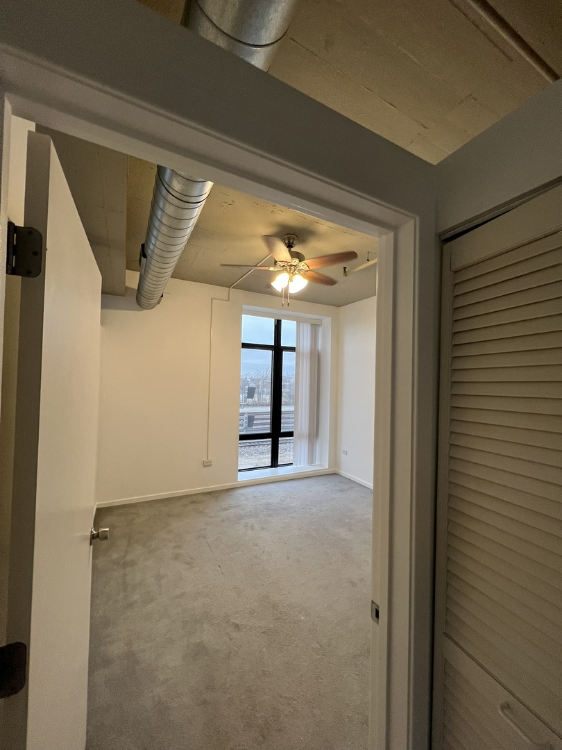 1525 S Sangamon Street 317P