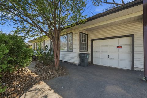 Tiny photo for 30W125 Claymore Lane, Naperville, IL 60563 (MLS # 12615193)