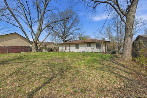 Tiny photo for 30W125 Claymore Lane, Naperville, IL 60563 (MLS # 12615193)