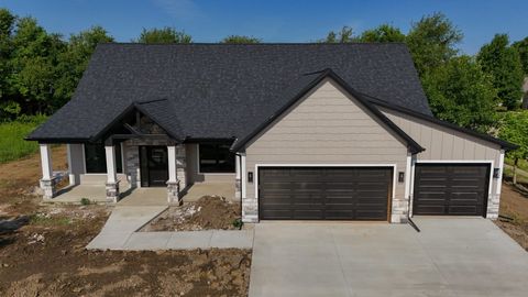 Tiny photo for 1909 S Stone Creek Boulevard, Urbana, IL 61802 (MLS # 12494780)