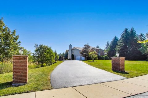 Tiny photo for 5205 Notting Hill Road, Gurnee, IL 60031 (MLS # 12471068)