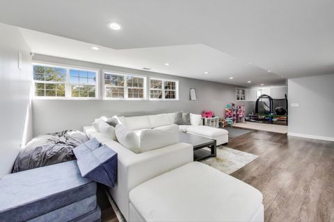 Tiny photo for 5205 Notting Hill Road, Gurnee, IL 60031 (MLS # 12471068)