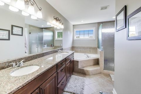 Tiny photo for 5205 Notting Hill Road, Gurnee, IL 60031 (MLS # 12471068)