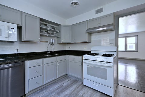 Tiny photo for 7911 North Avenue #C, River Forest, IL 60305 (MLS # 12711326)