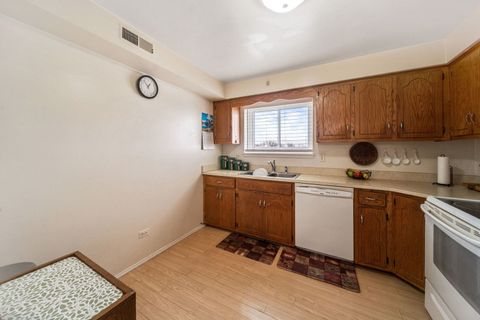 Tiny photo for 18400 Cherry Creek Drive #512, Homewood, IL 60430 (MLS # 12545002)