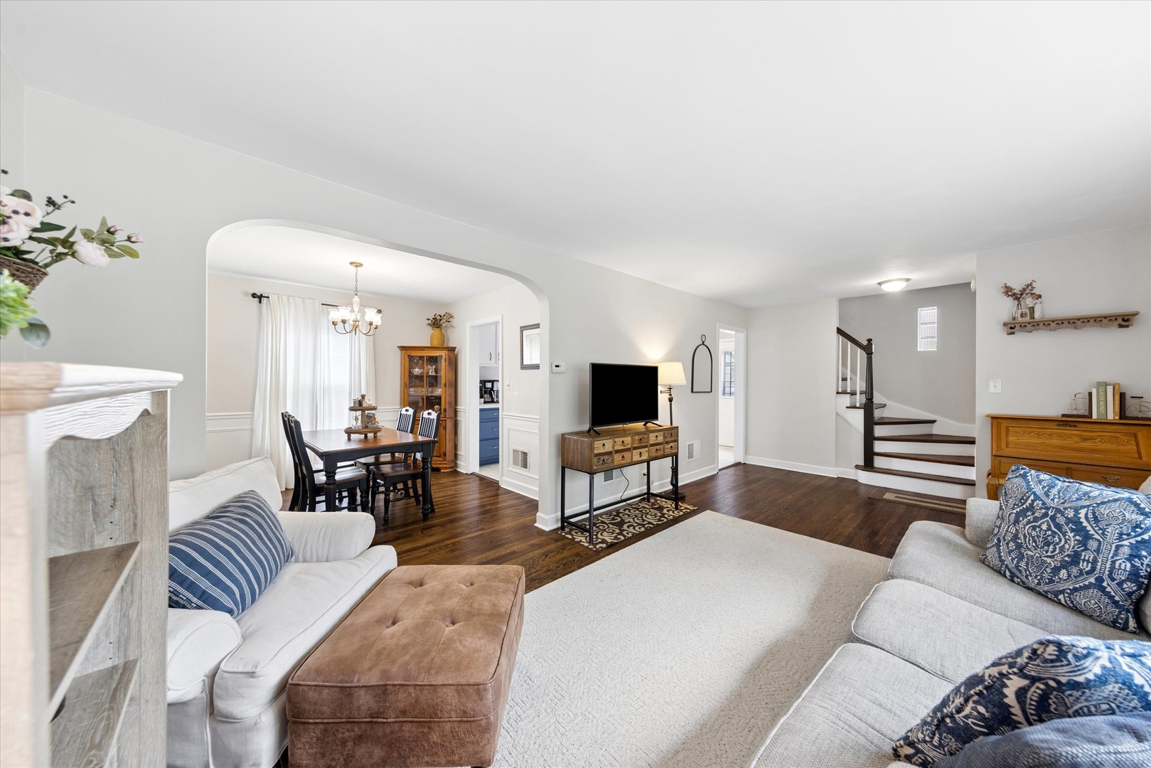 842 Forest Road