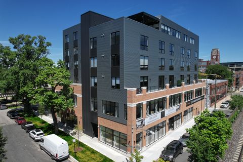 1802 W Berenice Avenue 304 Chicago IL 60613