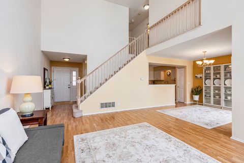 Tiny photo for 552 Portsmith Court, Crystal Lake, IL 60014 (MLS # 12559990)