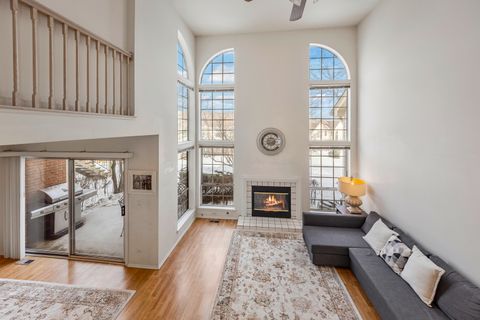 Tiny photo for 552 Portsmith Court, Crystal Lake, IL 60014 (MLS # 12559990)