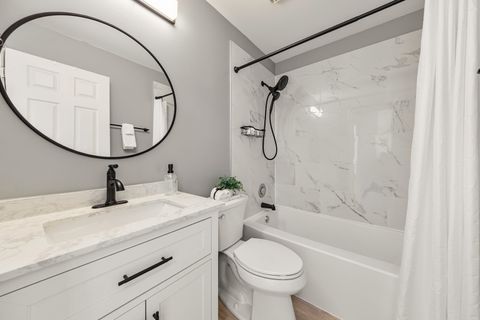 Tiny photo for 552 Portsmith Court, Crystal Lake, IL 60014 (MLS # 12559990)