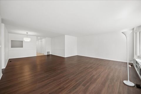 Tiny photo for 715 Ridge Road #1BN, Wilmette, IL 60091 (MLS # 12590833)