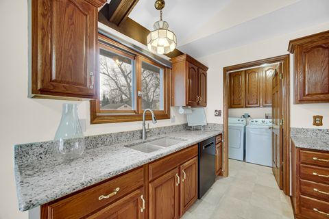 Tiny photo for 5213 W Greenbrier Drive, McHenry, IL 60050 (MLS # 12537541)