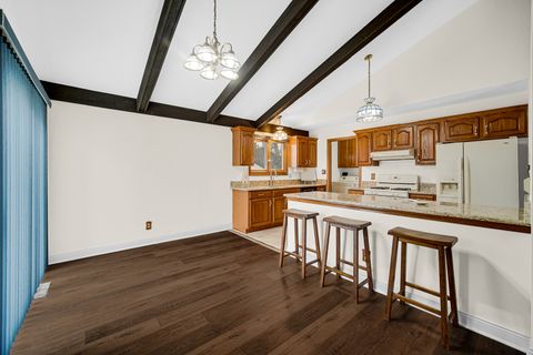 Tiny photo for 5213 W Greenbrier Drive, McHenry, IL 60050 (MLS # 12537541)