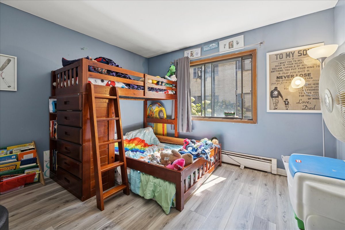 Chicago, Illinois 60656, United States, 2 Bedrooms Bedrooms, ,2 BathroomsBathrooms,Residential,Active,225680