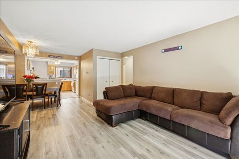 Tiny photo for 5143 N East River Road #152B, Chicago, IL 60656 (MLS # 12493185)