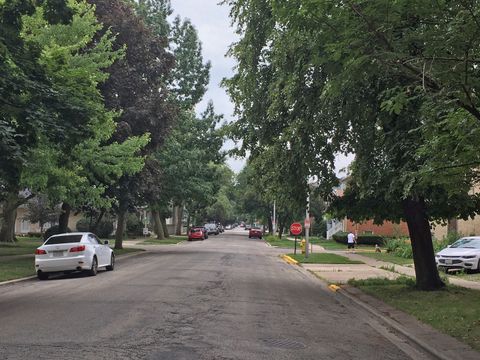 Tiny photo for 115 Marengo Avenue #403, Forest Park, IL 60130 (MLS # 12532131)