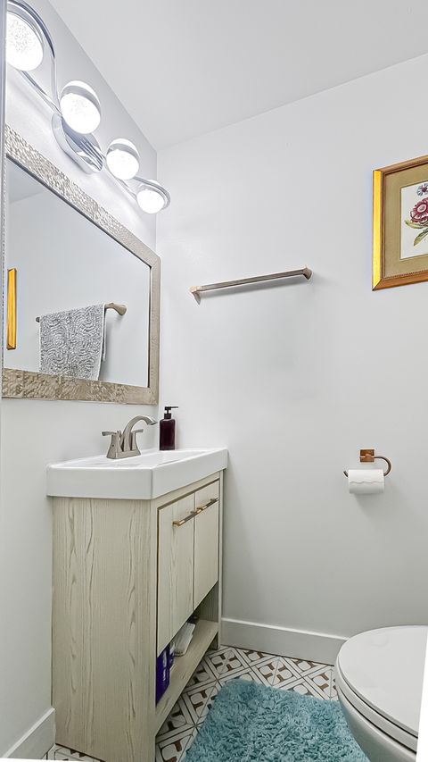 Tiny photo for 2137 Greystone Place, Hoffman Estates, IL 60169 (MLS # 12613990)