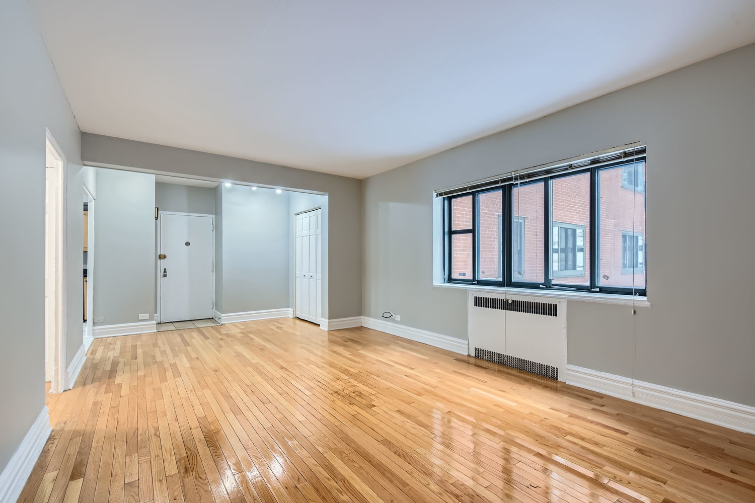 5052 N Marine Drive D1