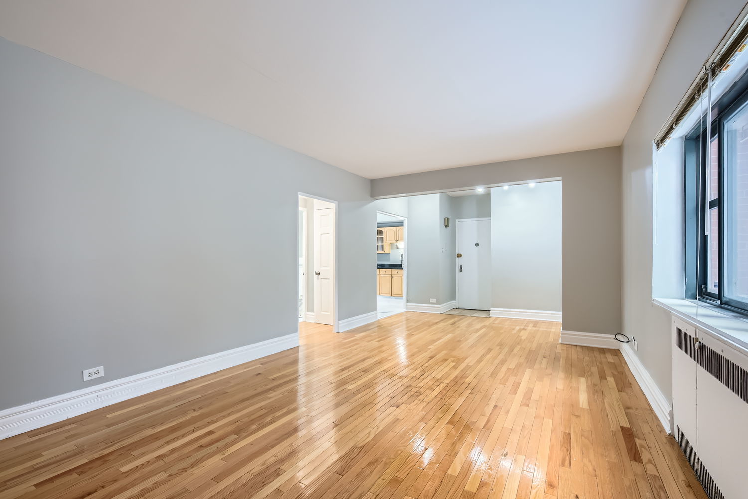5052 N Marine Drive D1