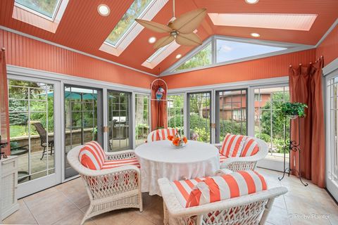 Tiny photo for Schaumburg, IL 60173 (MLS # 12511427)