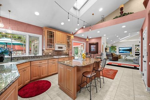 Tiny photo for Schaumburg, IL 60173 (MLS # 12511427)