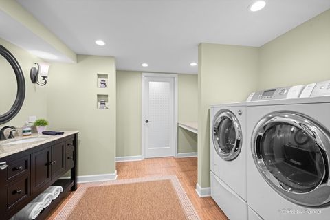 Tiny photo for Schaumburg, IL 60173 (MLS # 12511427)