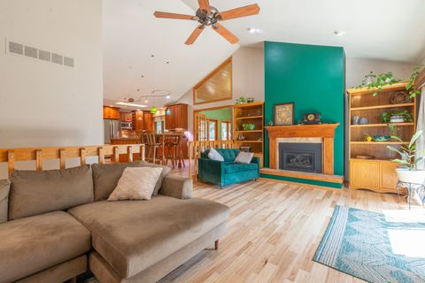 Tiny photo for 1430 Sylvan Court, Freeport, IL 61032 (MLS # 12617393)