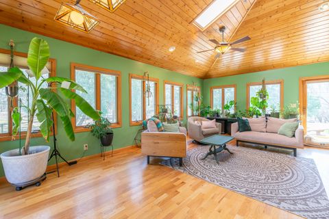 Tiny photo for 1430 Sylvan Court, Freeport, IL 61032 (MLS # 12617393)