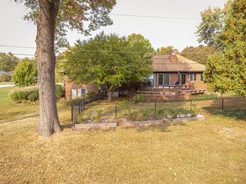 Tiny photo for 1430 Sylvan Court, Freeport, IL 61032 (MLS # 12617393)