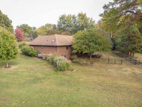Tiny photo for 1430 Sylvan Court, Freeport, IL 61032 (MLS # 12617393)