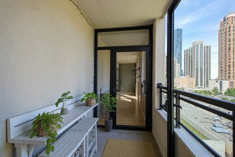 Tiny photo for 1255 S STATE Street #917, Chicago, IL 60605 (MLS # 12487374)